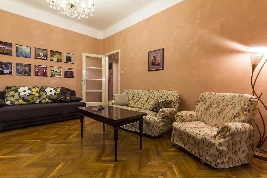 Spacious & Smart Center Apartment Pula