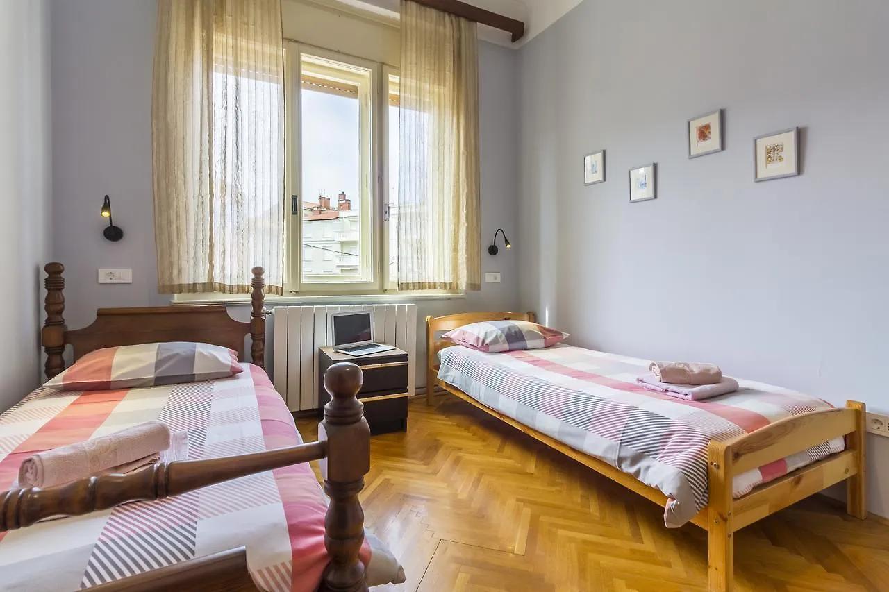 Spacious & Smart Center Apartment Pula Croatia