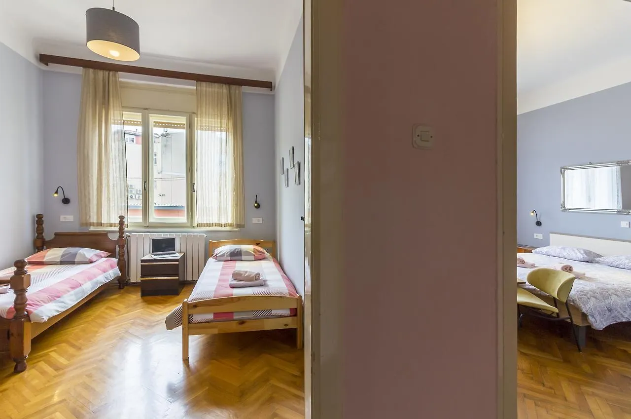 Spacious & Smart Center Apartment Pula